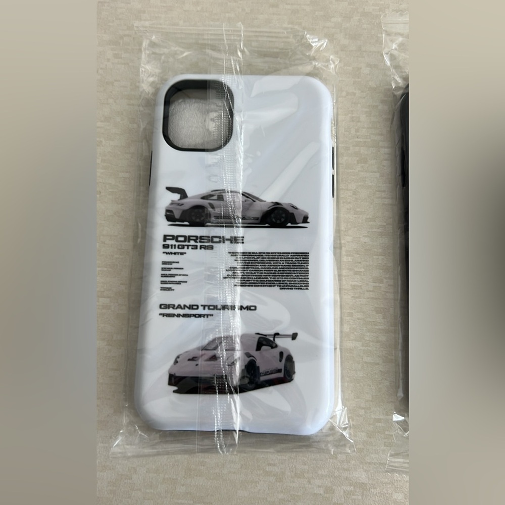 iPhone case - Picture 2 of 2